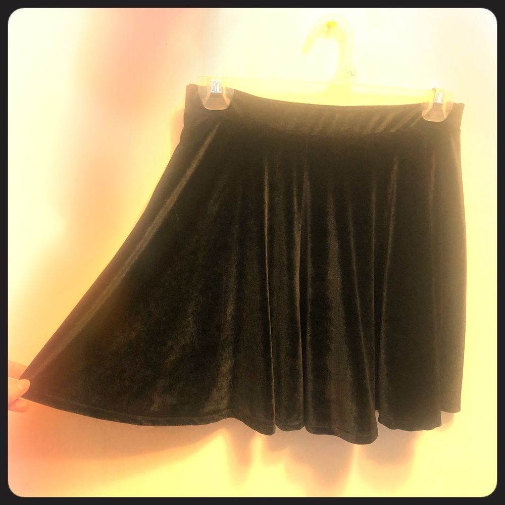 Velvet black mini skirt